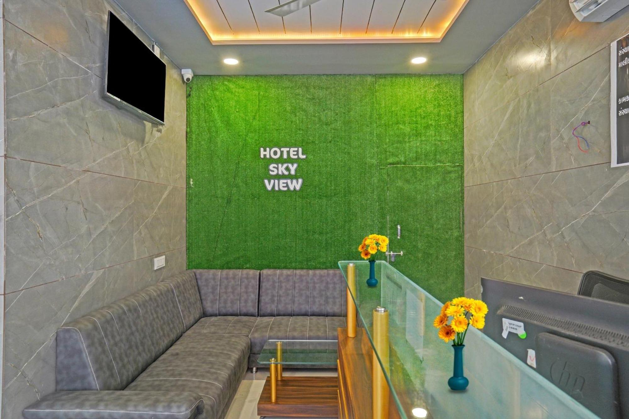 Hotel O Sky View Surat Eksteriør billede